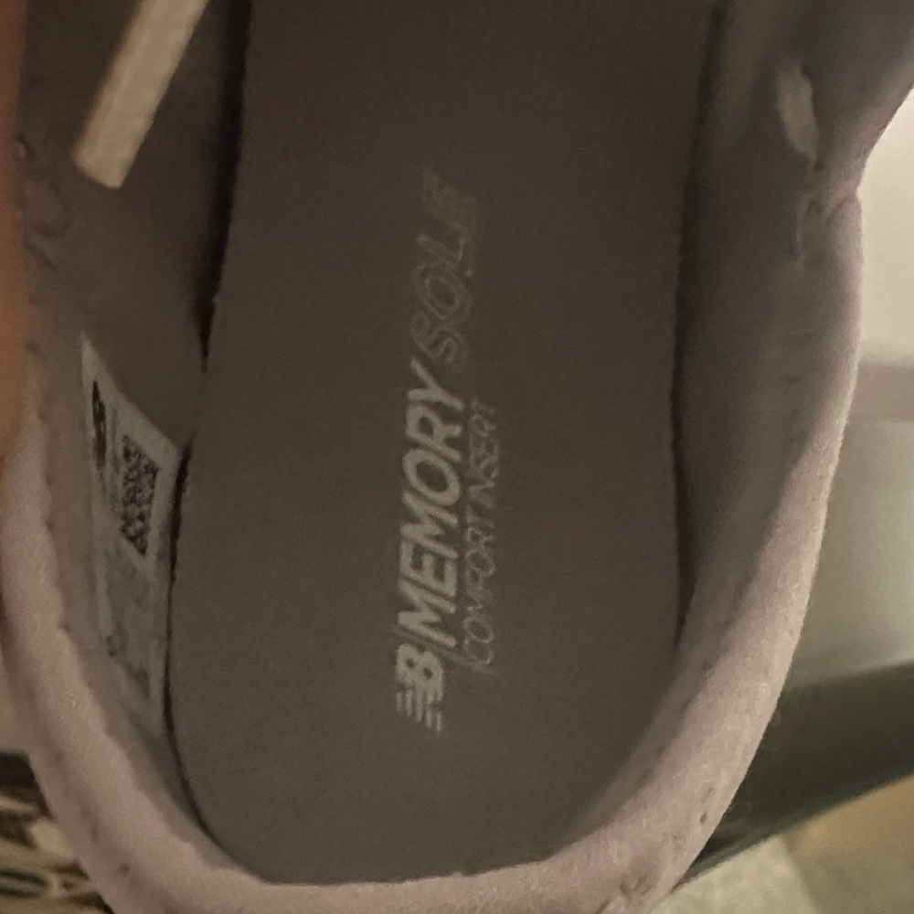 New Balance Women's Light Gray Sneakers - Picture 3 of 6